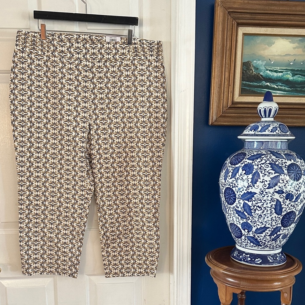 NWT Women’s JM Collection Rivit Capri Tummy Control Pants Size XXL